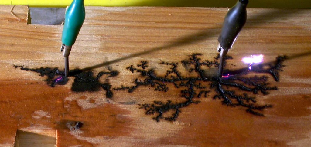 Fractal Wood Burning With Car Battery